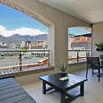 Luxury Apartments In The Rockwell, Close To The V&A Waterfront