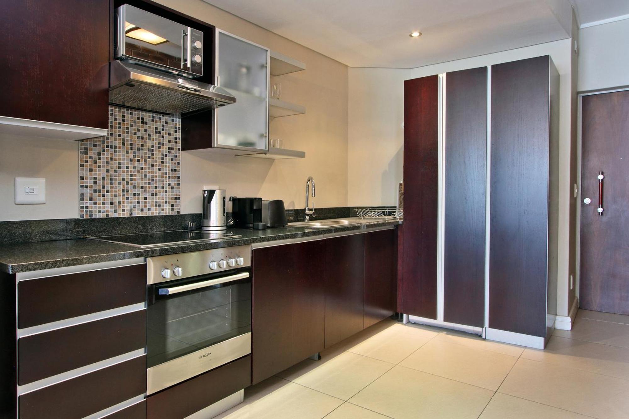 Luxury In The Rockwell, Close To The V&a Waterfront Apartment