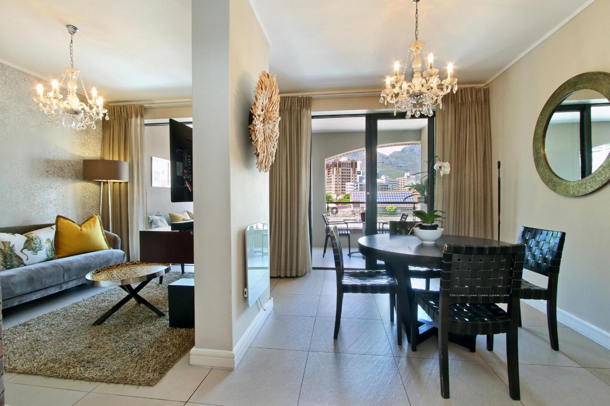 Luxury In The Rockwell, Close To The V&a Waterfront Apartment