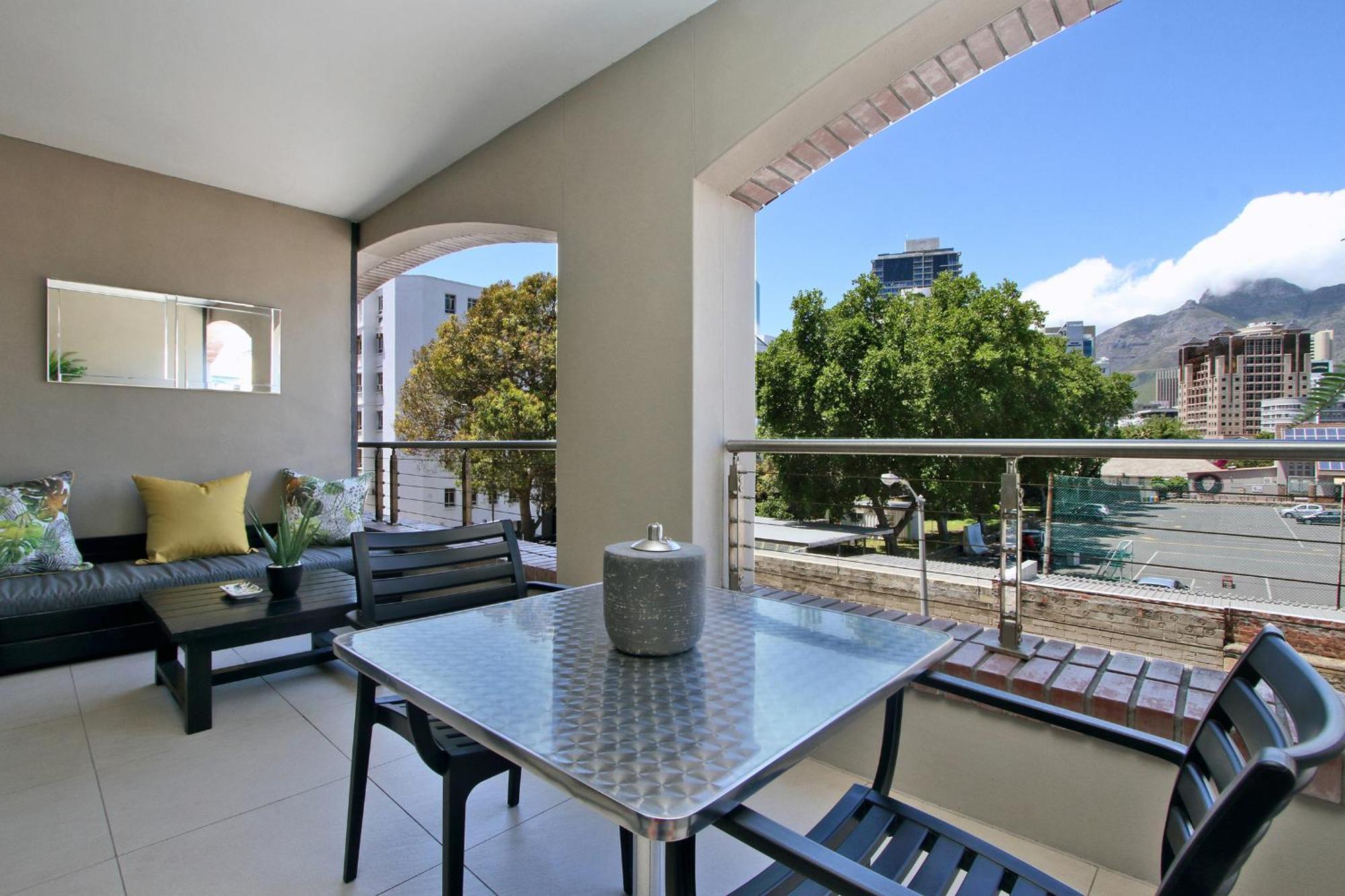 Luxury In The Rockwell, Close To The V&a Waterfront *