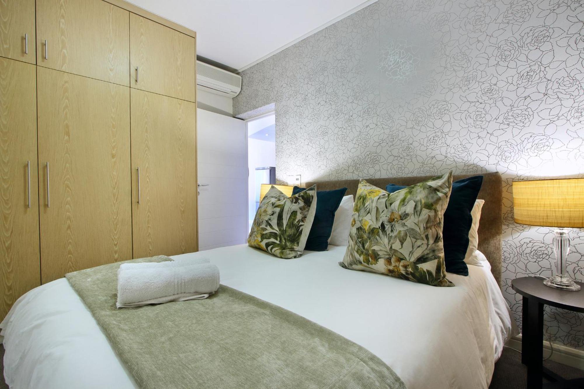 Luxury In The Rockwell, Close To The V&a Waterfront Cape Town